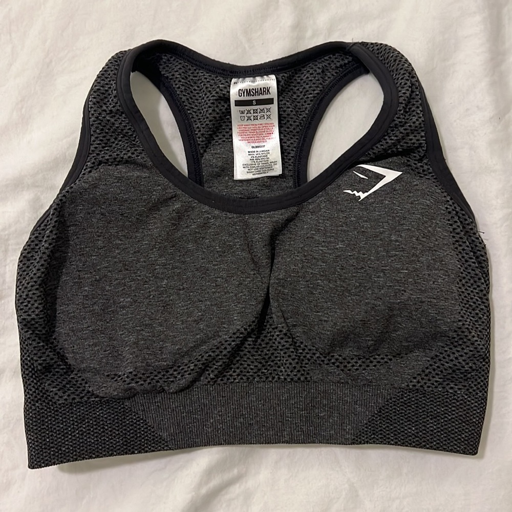 Gymshark set - Picture 2 of 7